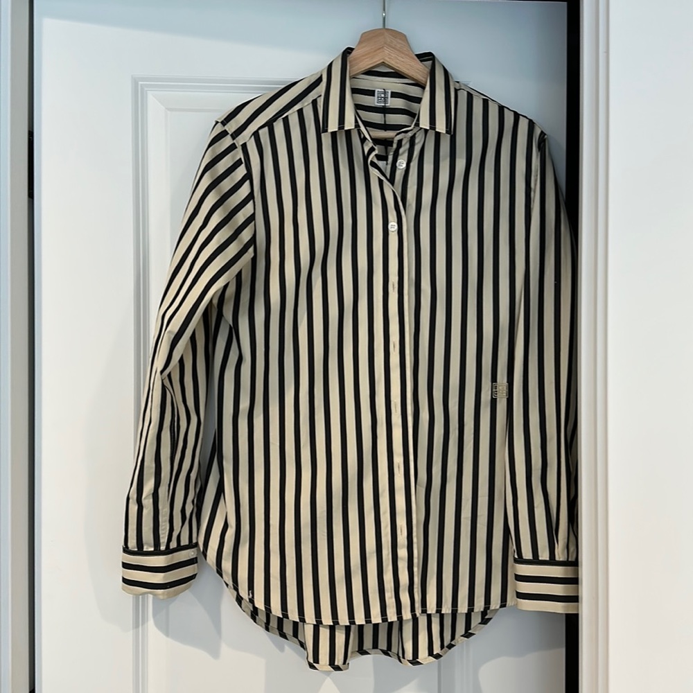 COPY - TOTEME Capri Cotton Oversized Poplin Shirt w Embroidery Monogram Size XS…